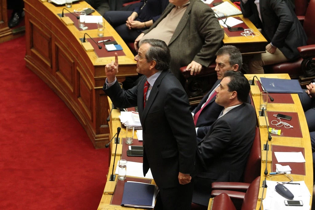 Αναβίωσε το ’89 στη χώρα –  Μήνυση σε Τσίπρα, Παπαγγελόπουλο από Α.Σαμαρά: «Θα τους πάμε μέχρι τέλους» – Στάζει πολιτικό μίσος η χώρα